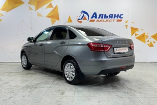 LADA VESTA