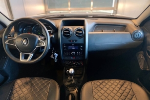 RENAULT DUSTER