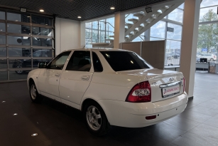 LADA PRIORA