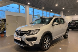 RENAULT SANDERO STEPWAY