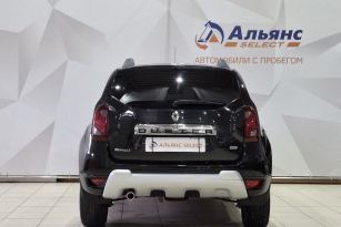 RENAULT DUSTER