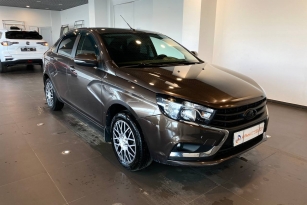 LADA VESTA