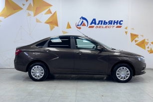LADA VESTA