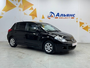 NISSAN TIIDA