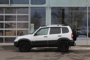 CHEVROLET NIVA