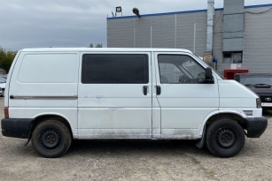 VOLKSWAGEN TRANSPORTER