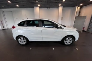 LADA XRAY