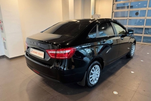 LADA VESTA
