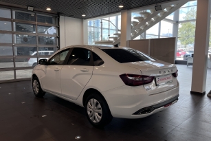LADA VESTA