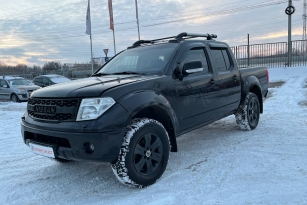 NISSAN NAVARA