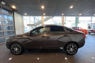 LADA VESTA