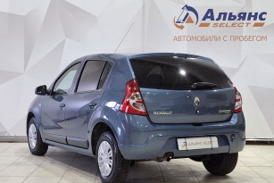 RENAULT SANDERO