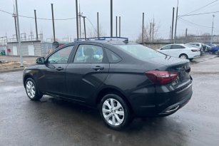 LADA VESTA