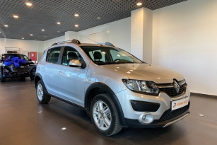 RENAULT SANDERO STEPWAY