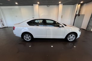 SKODA OKTAVIA