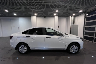 LADA VESTA