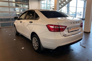 LADA VESTA