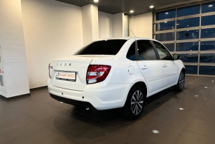 LADA GRANTA