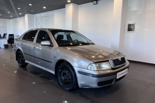 SKODA OKTAVIA