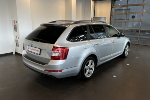 SKODA OKTAVIA