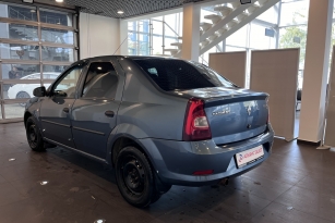 RENAULT LOGAN