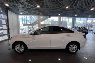 LADA VESTA