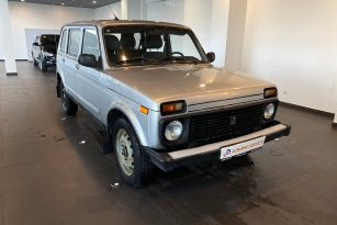 LADA 2131 (4X4)
