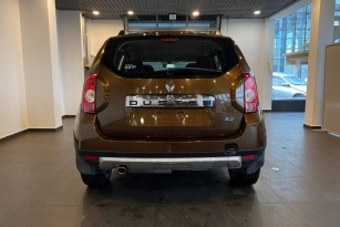 RENAULT DUSTER