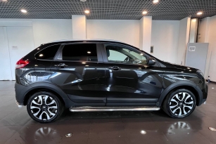 LADA XRAY
