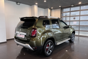 RENAULT DUSTER