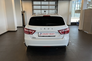 LADA VESTA