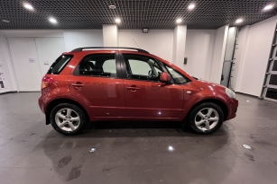 SUZUKI SX4