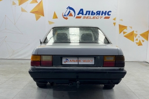AUDI 100