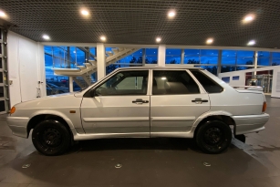 LADA 2115