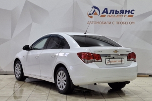 CHEVROLET CRUZE