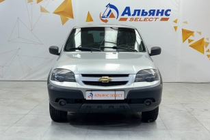 CHEVROLET NIVA