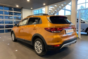 KIA RIO X-LINE