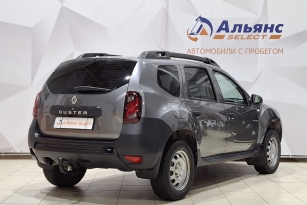 RENAULT DUSTER