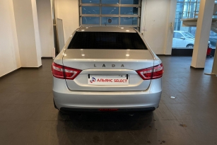 LADA VESTA