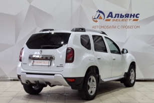 RENAULT DUSTER