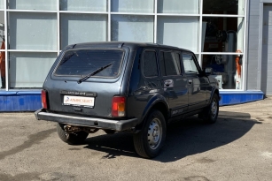 LADA 2131