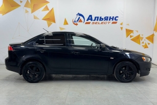 MITSUBISHI LANCER