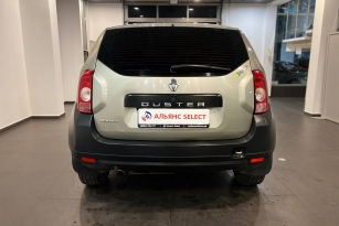 RENAULT DUSTER