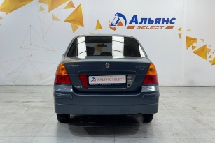 SUZUKI LIANA