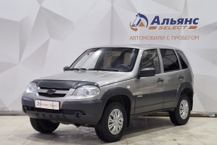 CHEVROLET NIVA