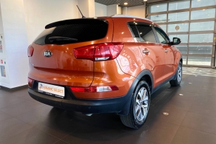 KIA SPORTAGE S