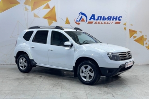 RENAULT DUSTER