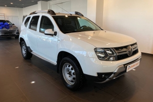 RENAULT DUSTER