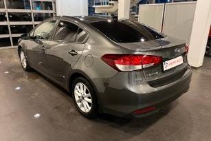 KIA CERATO