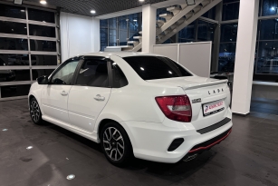LADA GRANTA